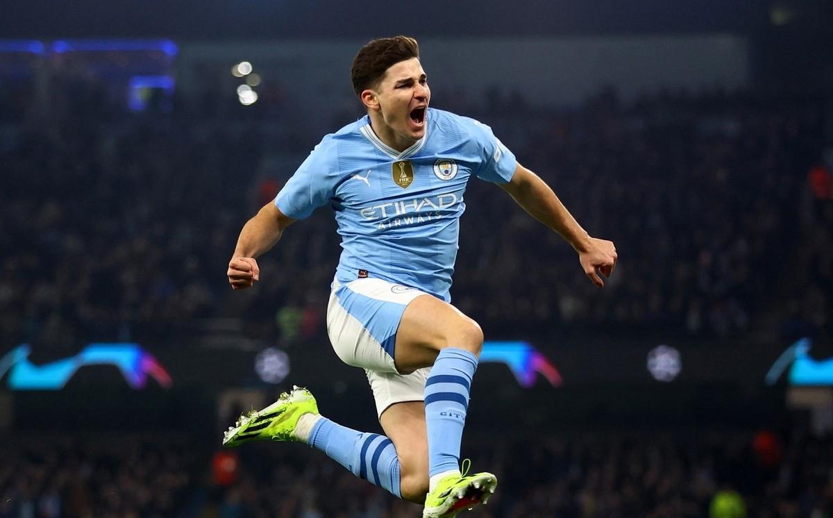 APP下载关于赛前体能课后，曼城战术微调备战西甲，目标明确，细节决定成败的信息