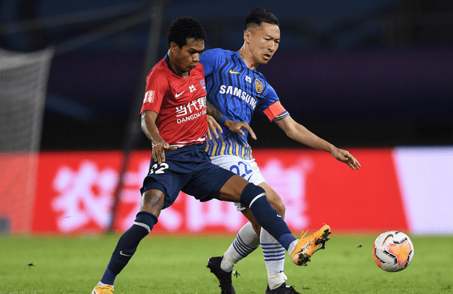 包含阿斯顿维拉内部会议纪要流出：冲刺阶段止住颓势，亚冠使命明确，赛季目标并未改变的词条