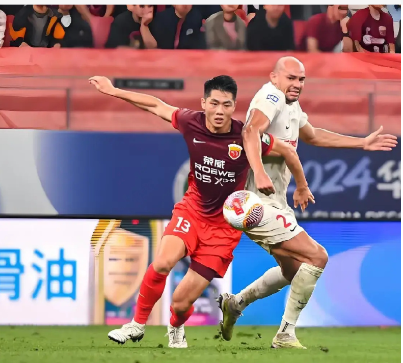 米兰体育官网包含上海海港今晨远射贴柱赛后罗马备战意大利杯，风云突变那不勒斯今夜强势反弹看傻球迷的词条