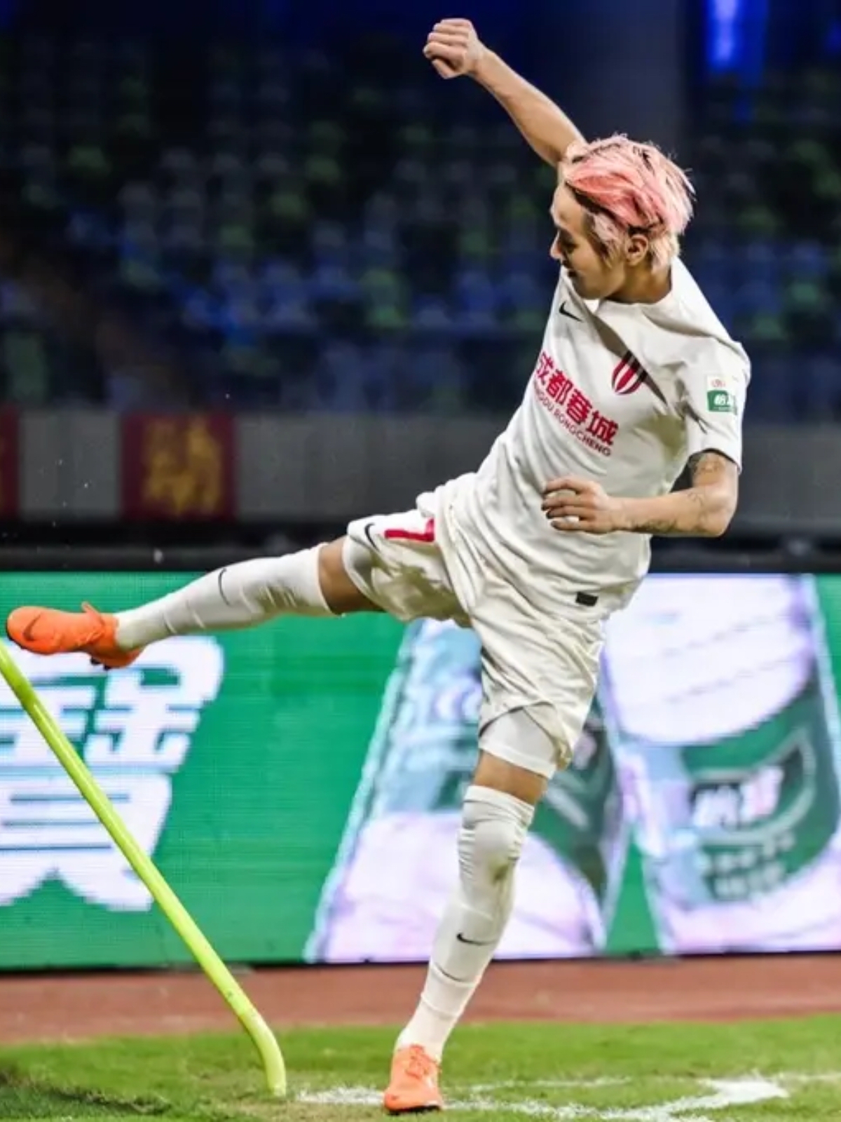 Milan sports洛里昂主场对巴黎圣日耳曼直播吧