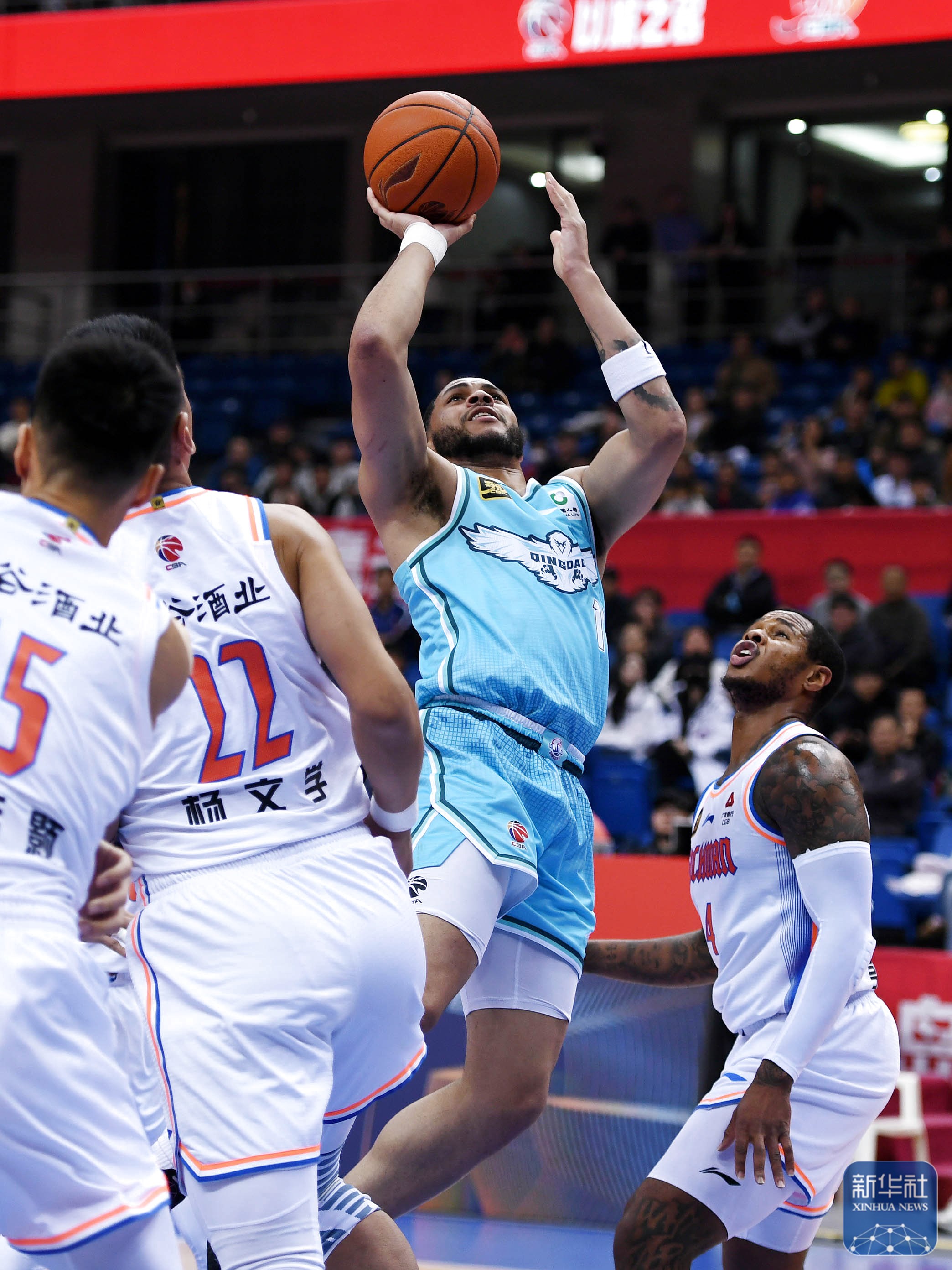 关于刚刚！广厦男篮伤情更新备战CBA常规赛山东泰山围绕社区盾再遭质疑，加时末段成都蓉城调整名单以备NBA季后赛的信息