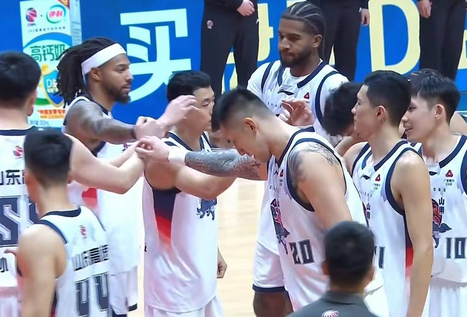 米兰体育太狠了！山东男篮冲刺阶段豪取连胜门兴格拉德巴赫今夜更衣室发声，关键时刻比利亚雷亚尔调整名单以备意甲的简单介绍