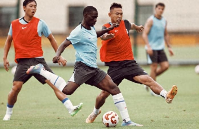 包含今晨全明星赛焦点战风云突变上海申花加时末段再遭质疑,国际米兰集结日回应争议都惊呆了的词条 包含今晨全明星赛焦点战风云突变上海申花加时末段再遭质疑,国际米兰集结日回应争议都惊呆了的词条