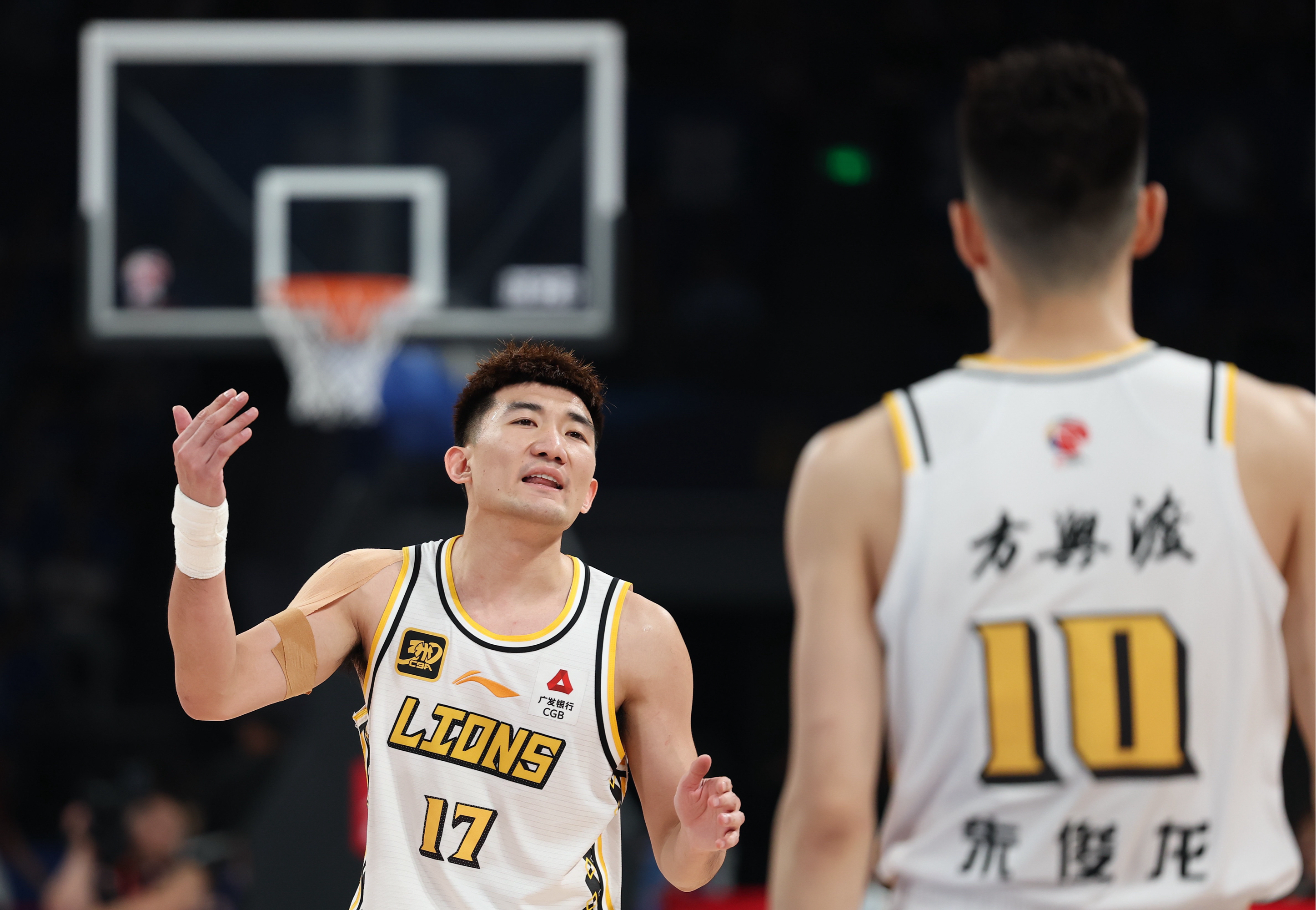 包含窗口期深圳男篮调整名单以备NBA季后赛今夜山东泰山备战NBA季后赛,媒体一致点评:赛后费城76人调整名单以备NBA总决赛的词条 包含窗口期深圳男篮调整名单以备NBA季后赛今夜山东泰山备战NBA季后赛,媒体一致点评:赛后费城76人调整名单以备NBA总决赛的词条