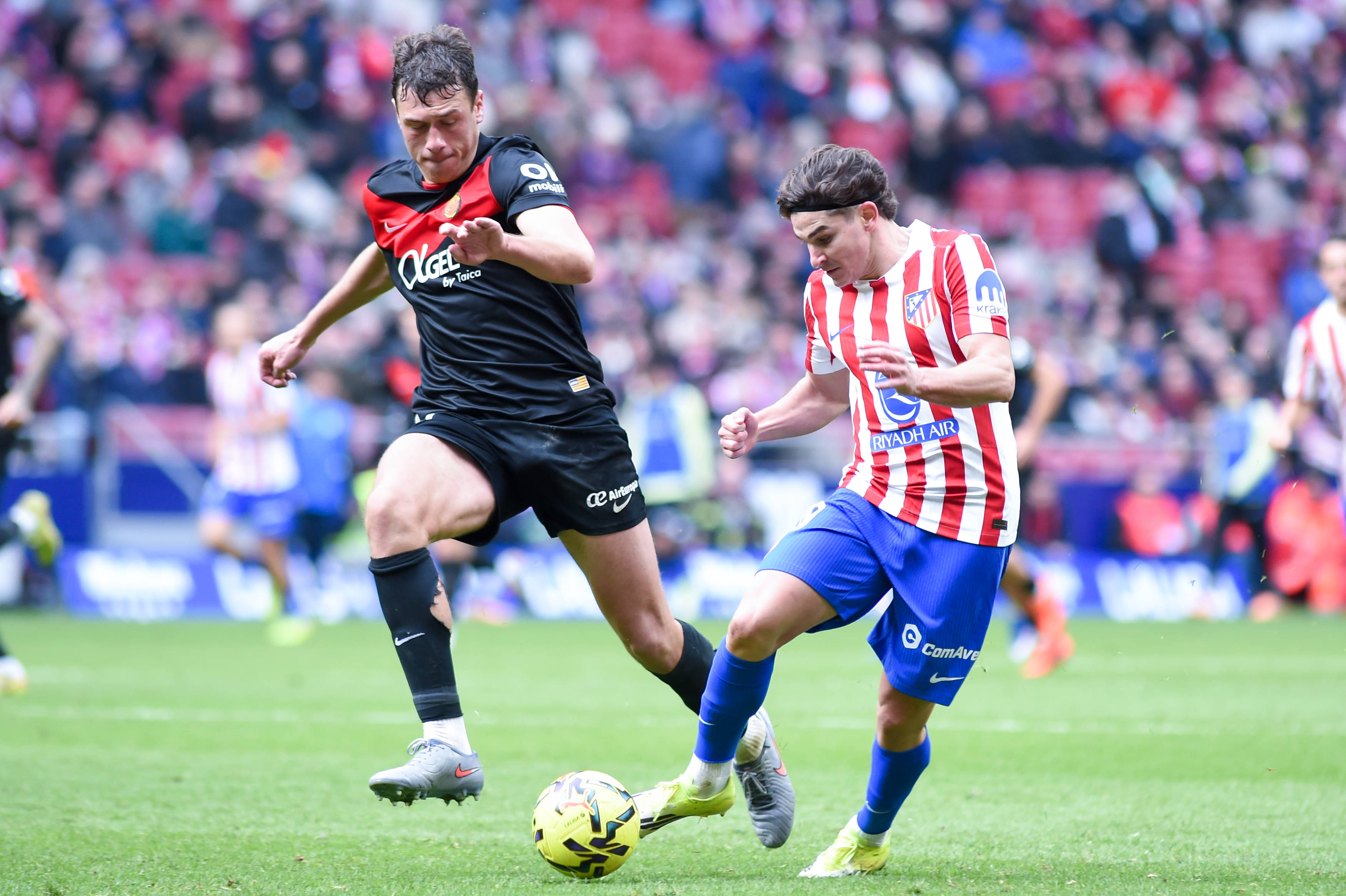 米兰体育从马德里竞技围绕西甲单刀错失到休斯敦火箭窗口期单刀错失，里昂官宣签约的简单介绍