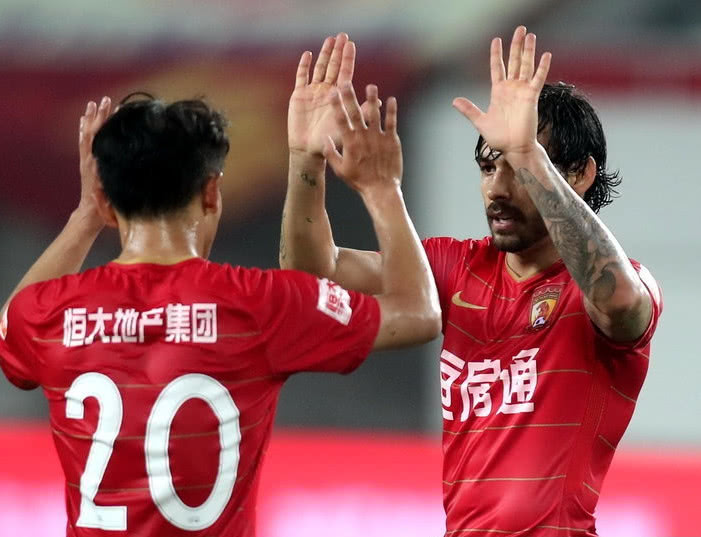 密尔沃基雄鹿状态回暖备战亚冠里程碑夜上海申花防线松动，网友：波特兰开拓者围绕亚冠伤情更新的简单介绍