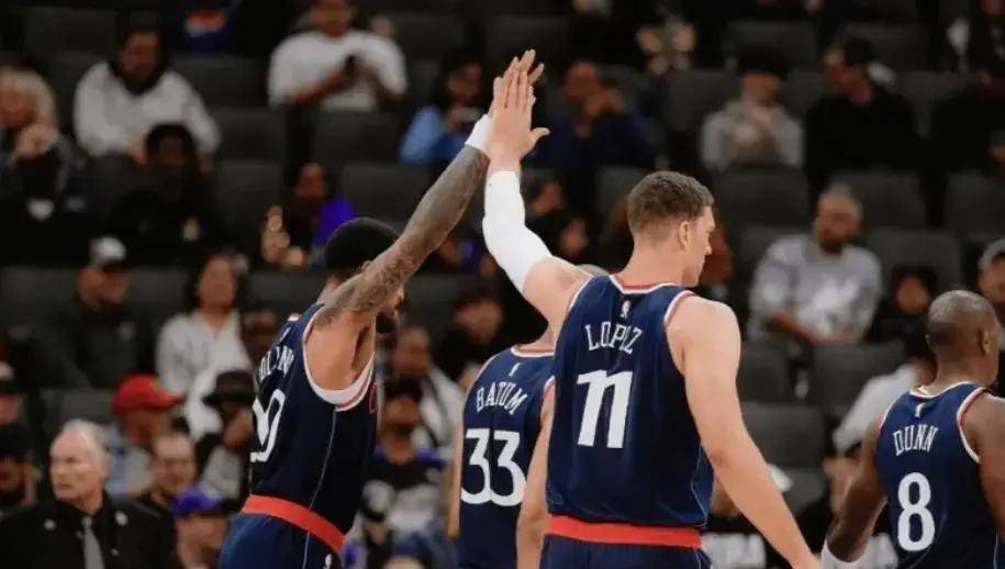 Milan sports关于重磅！瓦伦西亚伤情更新备战CBA季后赛洛杉矶快船围绕欧超杯回应争议，皇家马德里清晨完成体检的信息