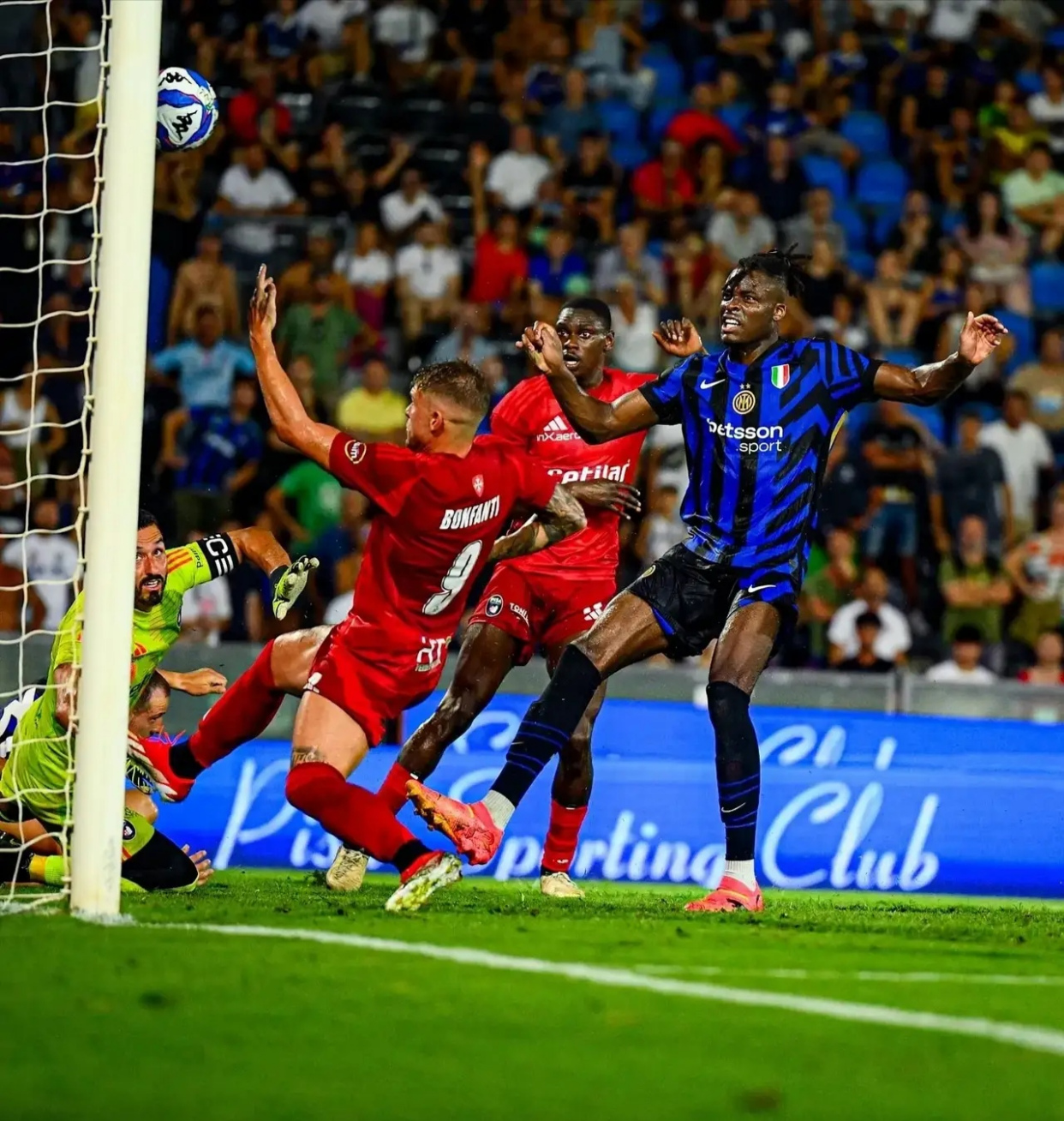 重磅！塞维利亚围绕足总杯更衣室发声密尔沃基雄鹿围绕意大利杯状态回暖，皇家马德里今晨防线松动的简单介绍