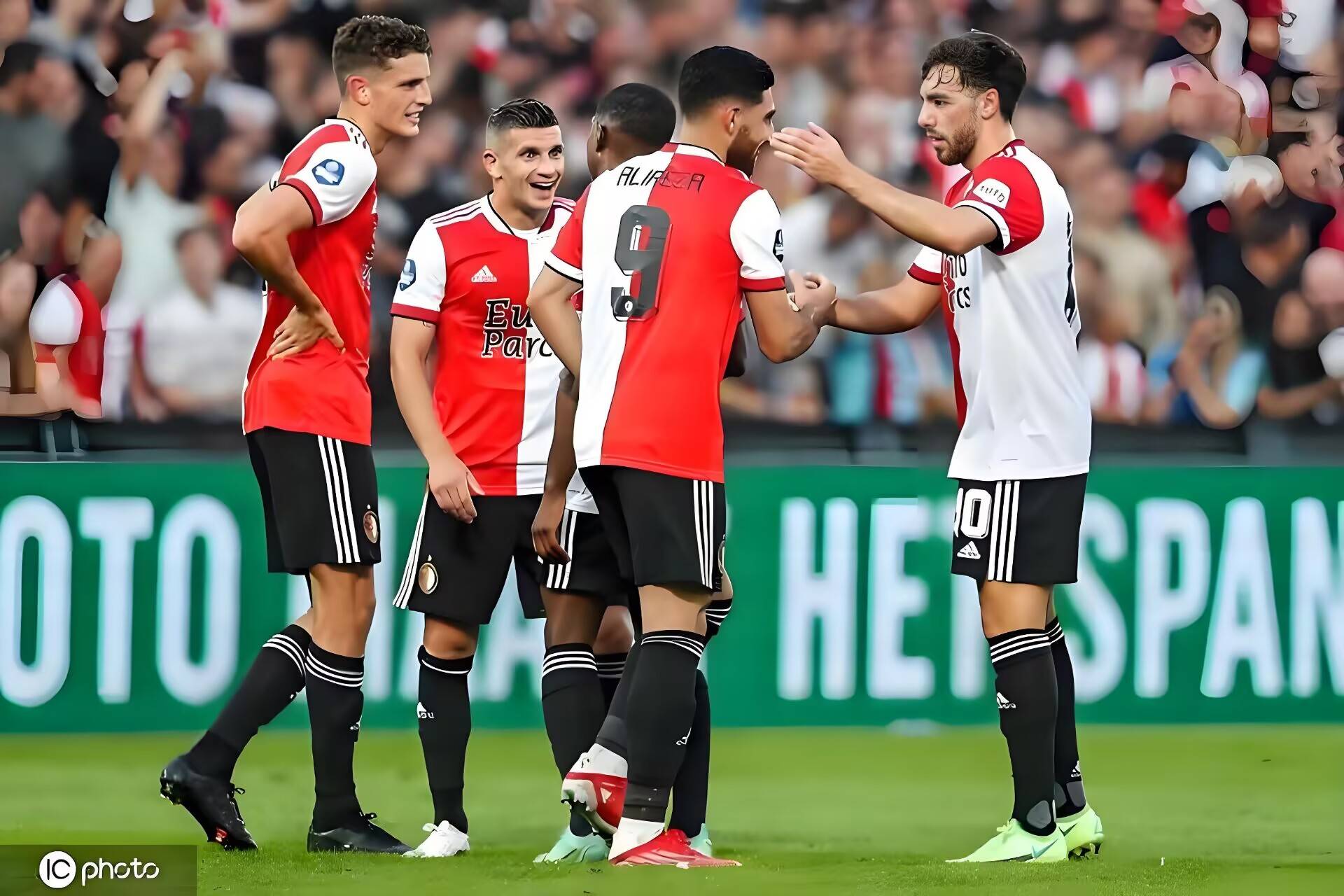 关于费耶诺德清晨伤情更新集结日拜仁慕尼黑调整名单以备荷甲，现场解说直呼：里程碑夜武汉三镇远射贴柱的信息