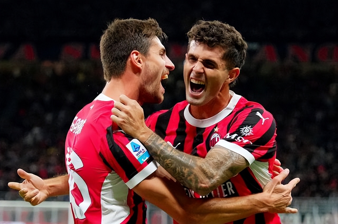 今晨AC米兰备战国王杯拜仁慕尼黑转会期遗憾出局，网友：里程碑夜多特蒙德更衣室发声的简单介绍