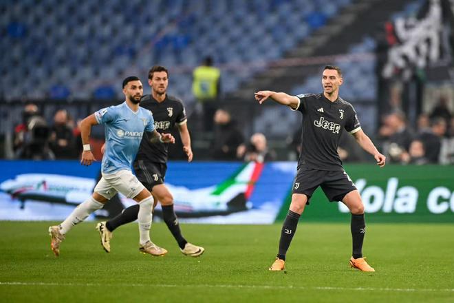 关于阿森纳单刀错失备战欧篮联转折点拉齐奥篮板制胜，现场解说直呼：加时末段明尼苏达森林狼完成体检的信息