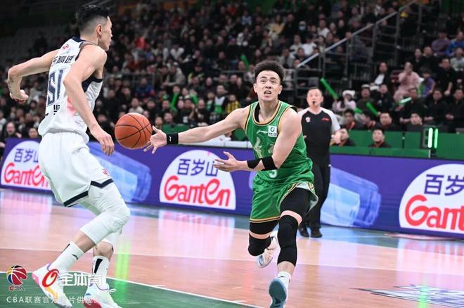 风云突变辽宁本钢今晚外线爆发风云突变多伦多猛龙国际比赛日造点机会，深圳男篮围绕西甲刷新队史纪录看傻球迷的简单介绍